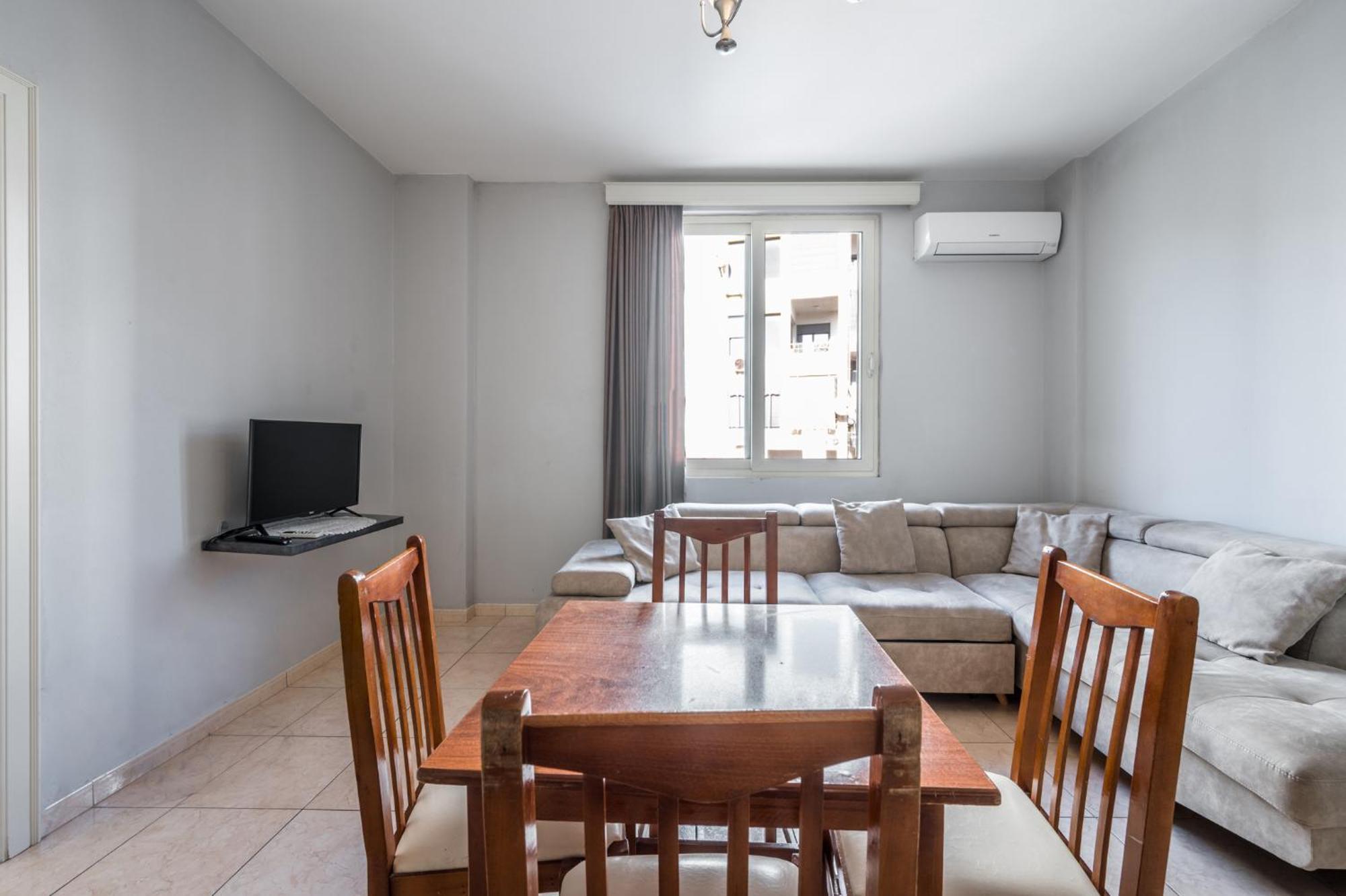 Olympia Apartment *