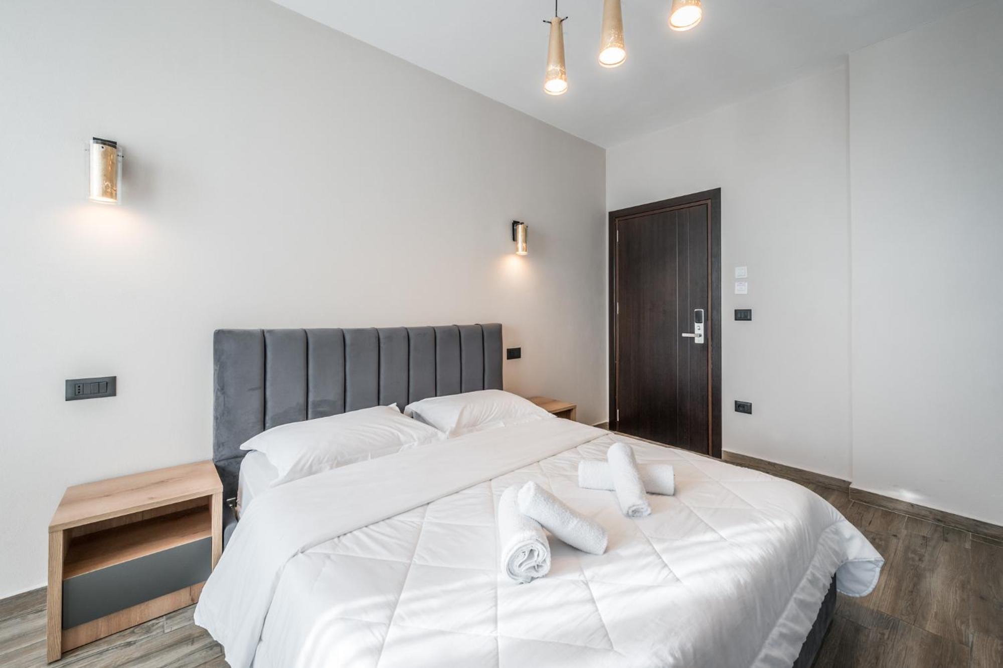 Olympia Apartment *