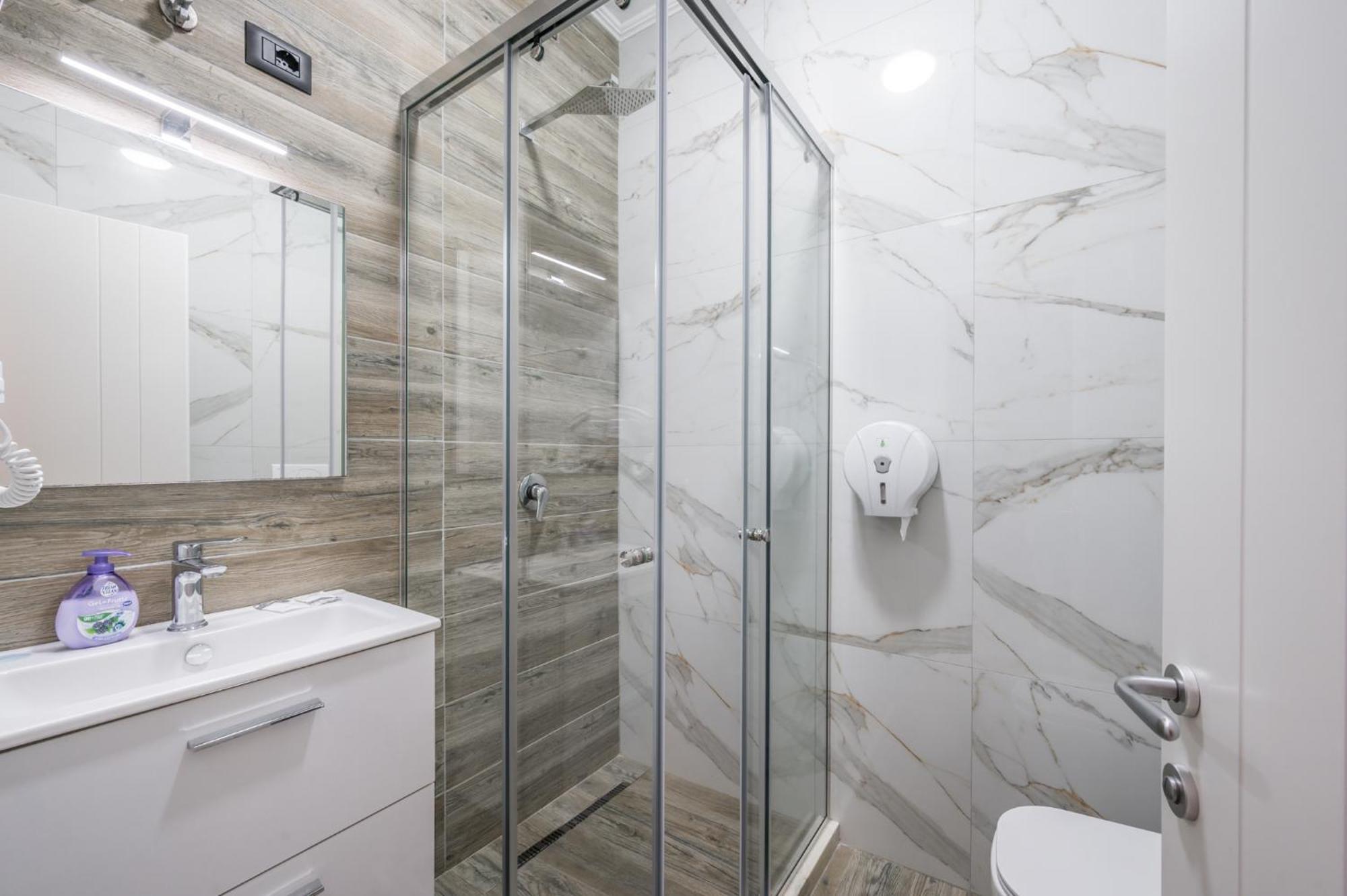 Olympia Apartment *